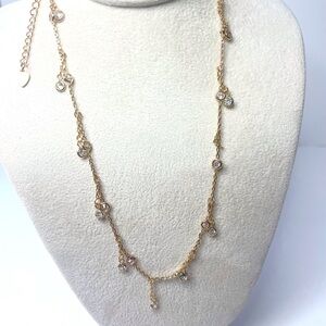 Elegant Gold Necklace with Crystal Accents